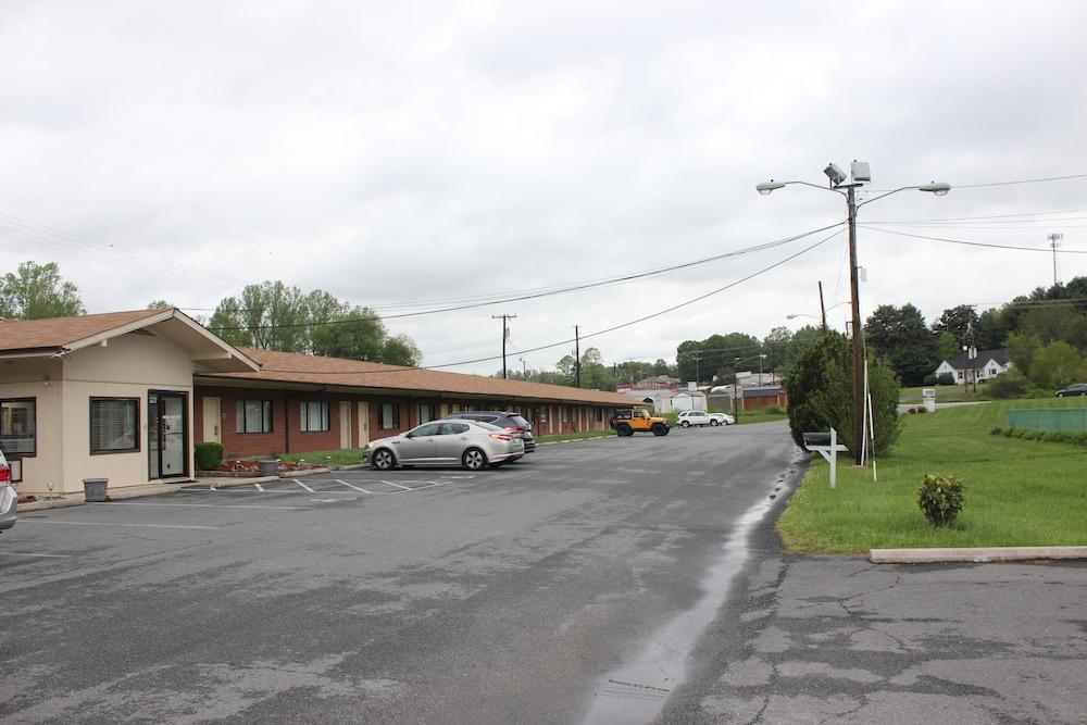 Green Valley Motel Winston Salem Exterior photo