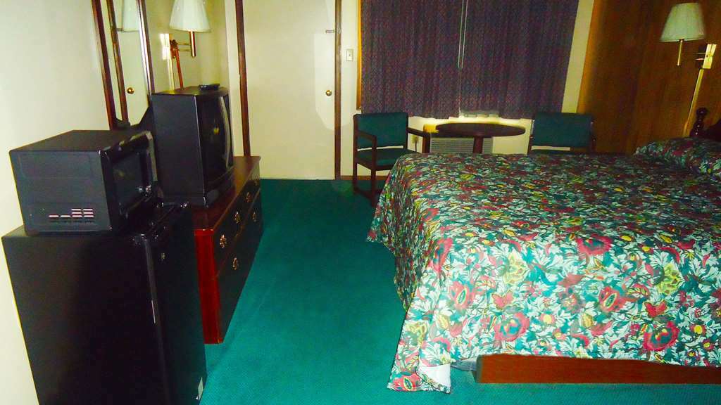 Green Valley Motel Winston Salem Room photo