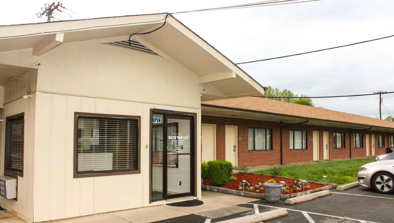 Green Valley Motel Winston Salem Exterior photo