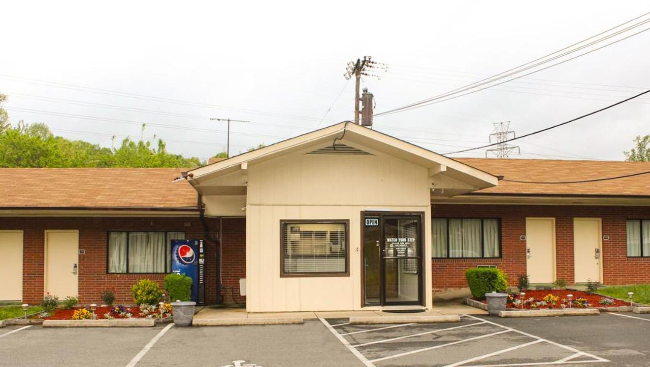 Green Valley Motel Winston Salem Exterior photo